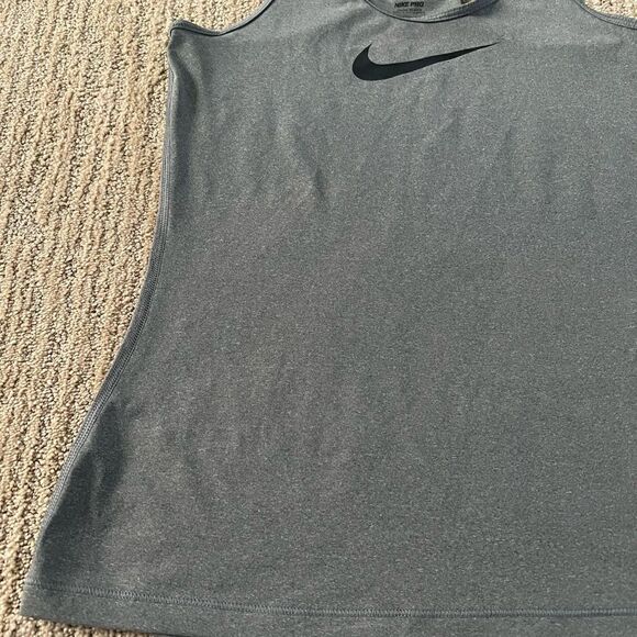Nike Grey Logo Dri-fit Workout Tank Top - Picture 6 of 8